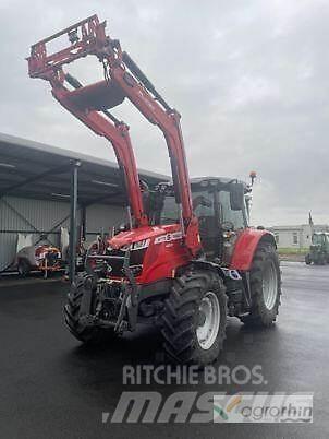 Massey Ferguson 6715S Traktörler
