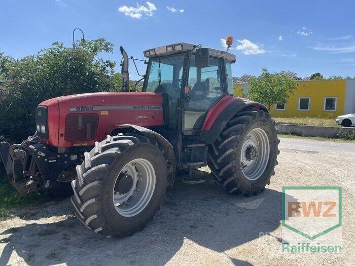 Massey Ferguson 8250-4 Traktörler