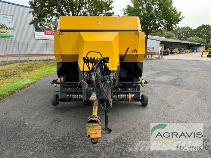 New Holland BB 940 Küp balya makinalari