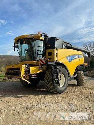 New Holland CX 8090 Biçerdöverler