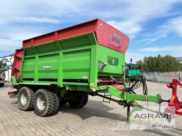 Unia TYTAN 18 Mineral gübre dagiticilar