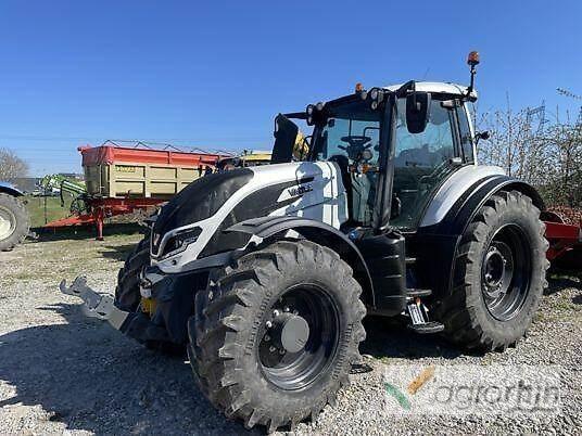 Valtra T215A Traktörler