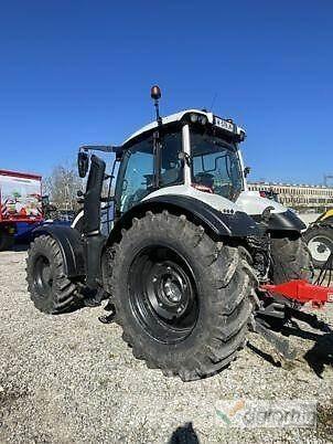 Valtra T215A Traktörler