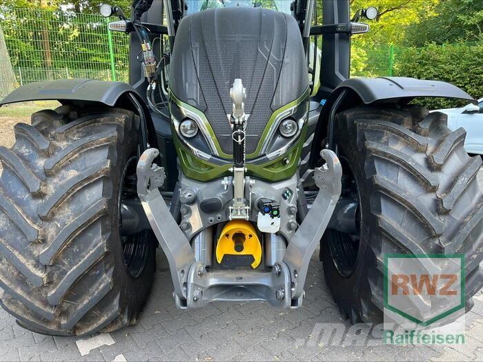 Valtra T255Versu Traktörler