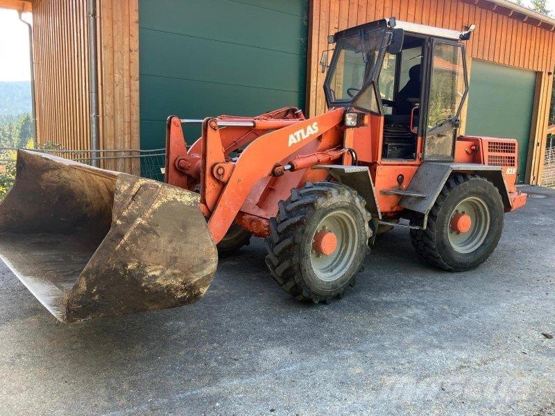 Atlas AR 82 E Tekerlekli yükleyiciler