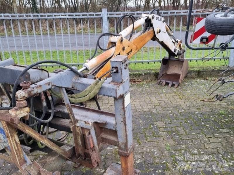  Bagger Lastik tekerli ekskavatörler