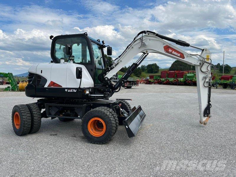 Bobcat E57W Lastik tekerli ekskavatörler