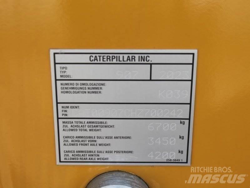 CAT 907 Tekerlekli yükleyiciler