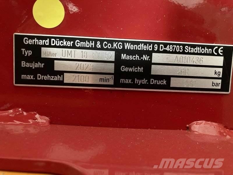 Dücker UMT 18 Arkasından yürünen çim biçme makineleri