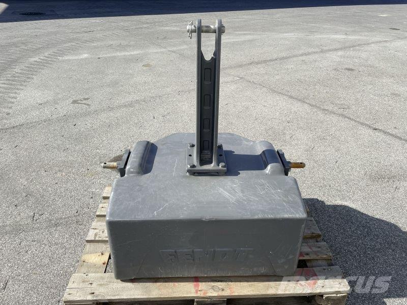 Fendt 1250 KG Ön ağırlıklar