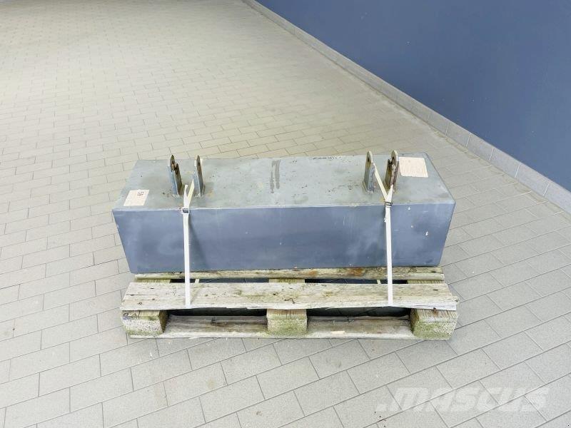  GEWICHT 300 KG Traktörler