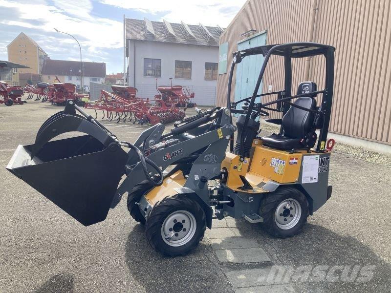 GiANT G 1200 Skid steer loderler