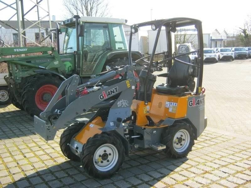 GiANT G1200 Skid steer loderler