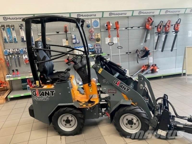 GiANT G1200 Skid steer loderler