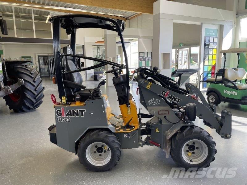 GiANT G1200 Skid steer loderler
