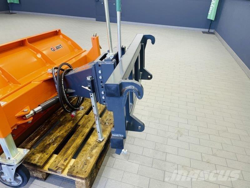 GiANT SK 180 Ön yükleyici atasmanlar