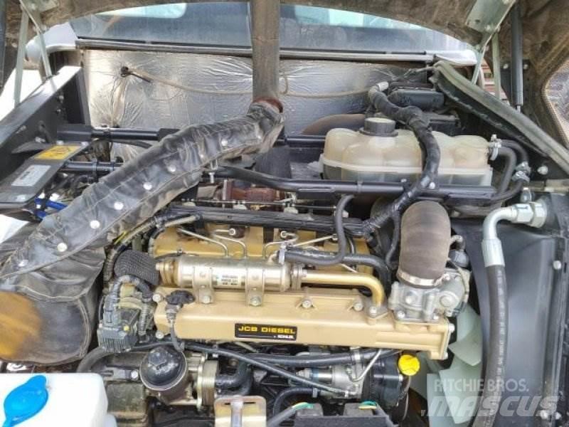 JCB TM 220 Tekerlekli yükleyiciler