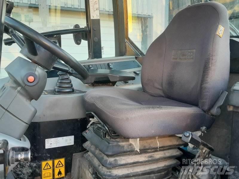 JCB TM 220 Tekerlekli yükleyiciler