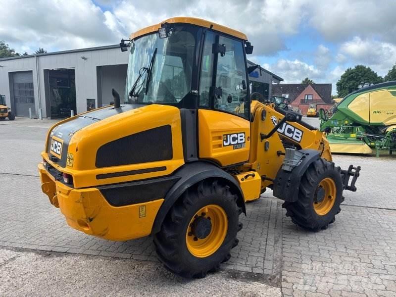 JCB TM 220 Tekerlekli yükleyiciler