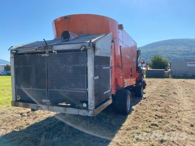 Kuhn SPW 25 Mikser besleyiciler