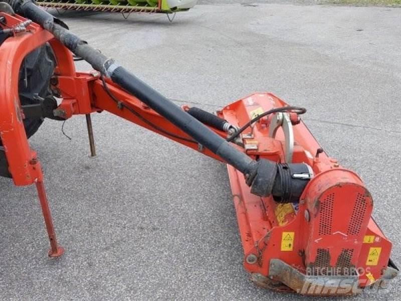 Kuhn TB 211 Silaj makinasi