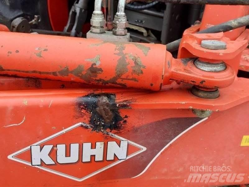 Kuhn TB 211 Silaj makinasi