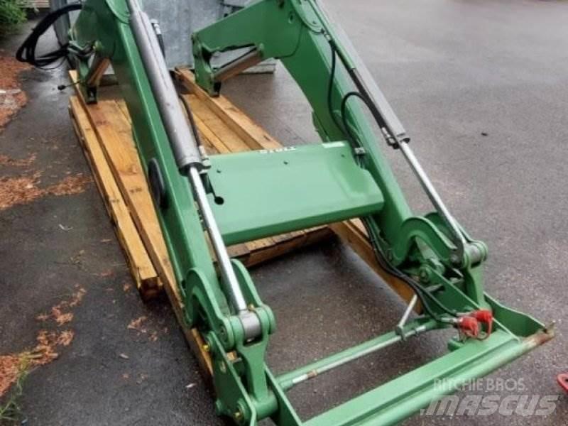 Stoll FZ 30 Ön yükleyici ve kazicilar