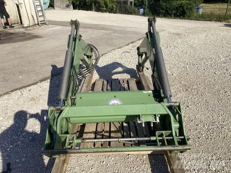 Stoll FZ 30.1 Ön yükleyici ve kazicilar