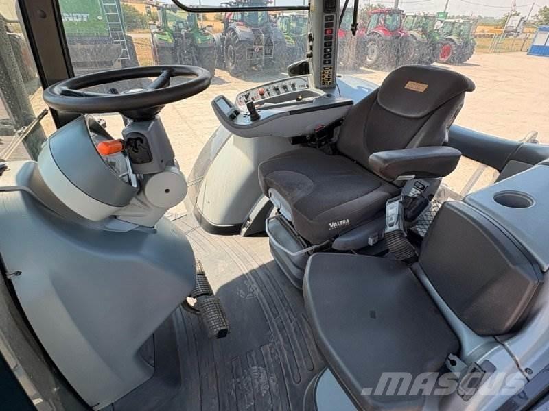 Valtra S274 Traktörler