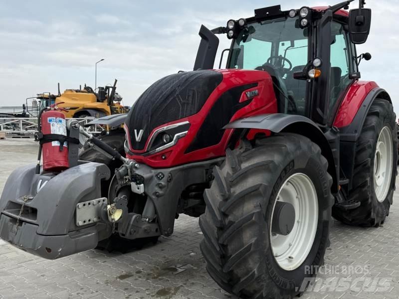 Valtra T235A Traktörler
