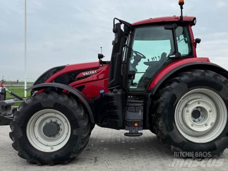 Valtra T235A Traktörler