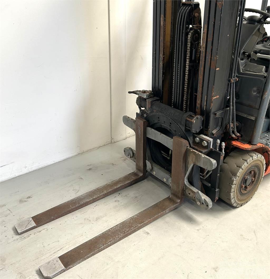Toyota 8FBE18T Elektrikli forkliftler