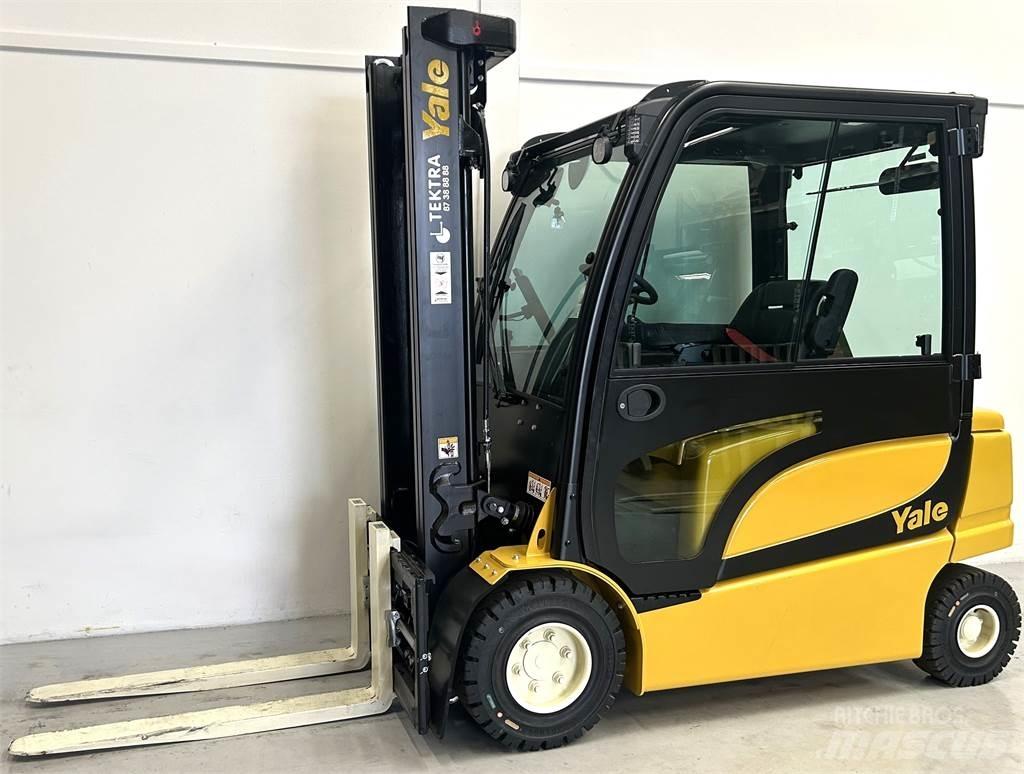 Yale ERP30VL (LWB) Elektrikli forkliftler