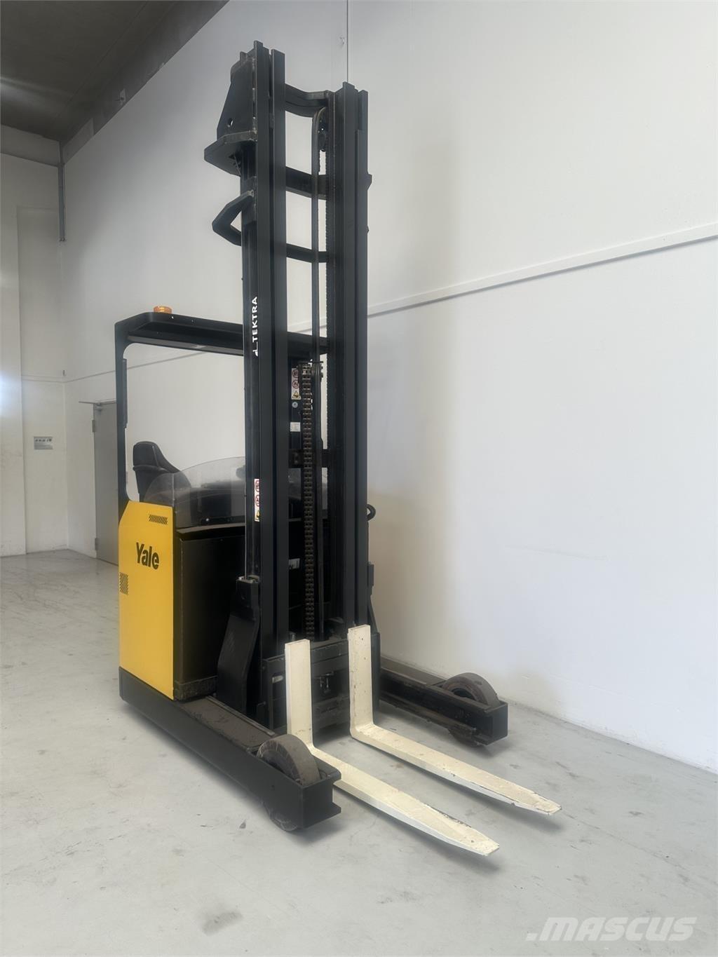 Yale MR16H Reach truck - depo içi istif araçları