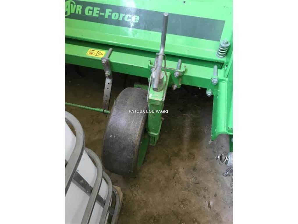 AVR GE FORCE 3800 Üniversal ekim makinasi