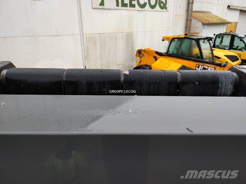 CLAAS Variant 360 Rulo balya makinalari