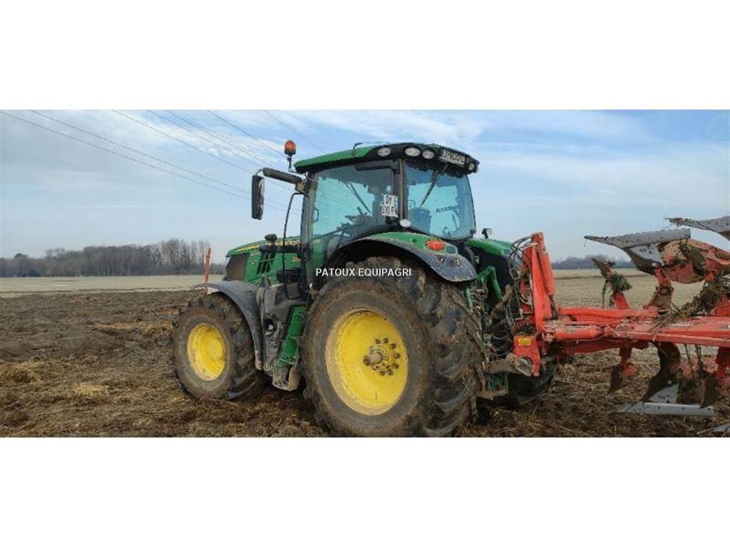 John Deere 6215R Traktörler