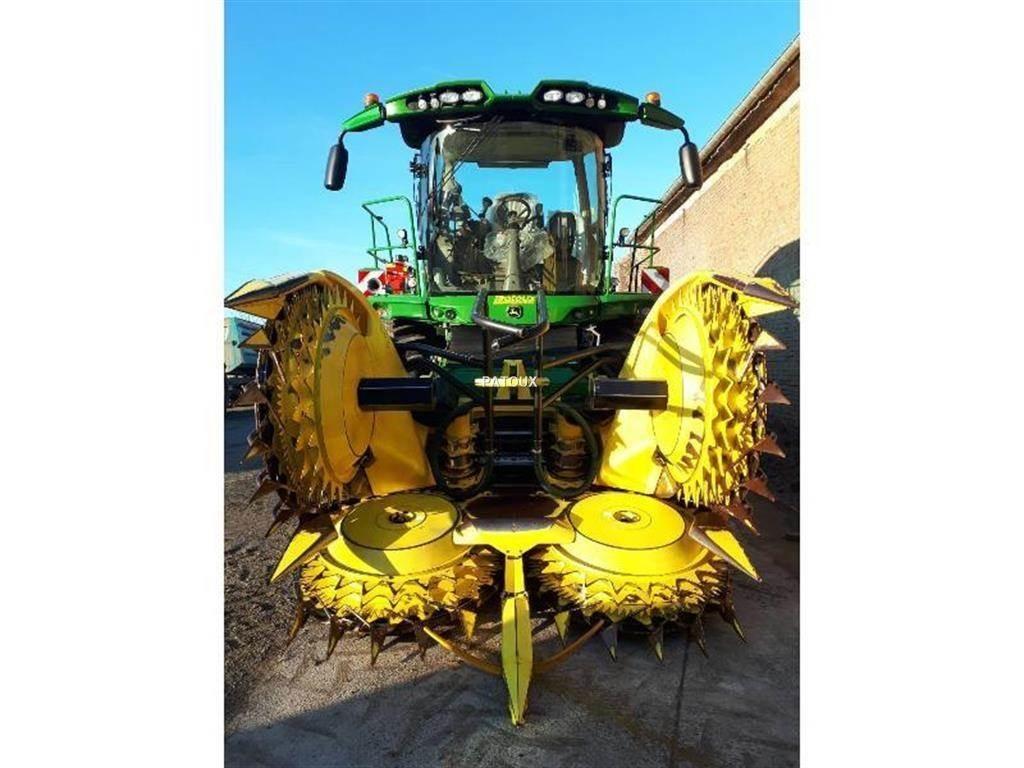 John Deere 8400 Silaj makinasi