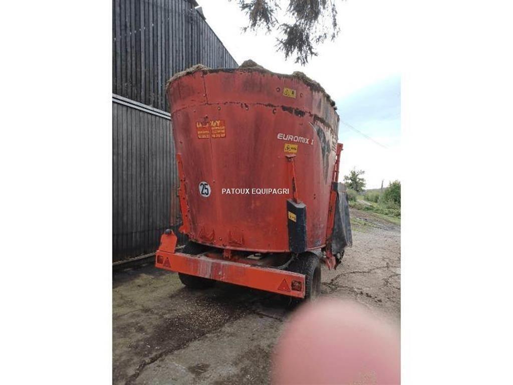 Kuhn 1070 Mikser besleyiciler