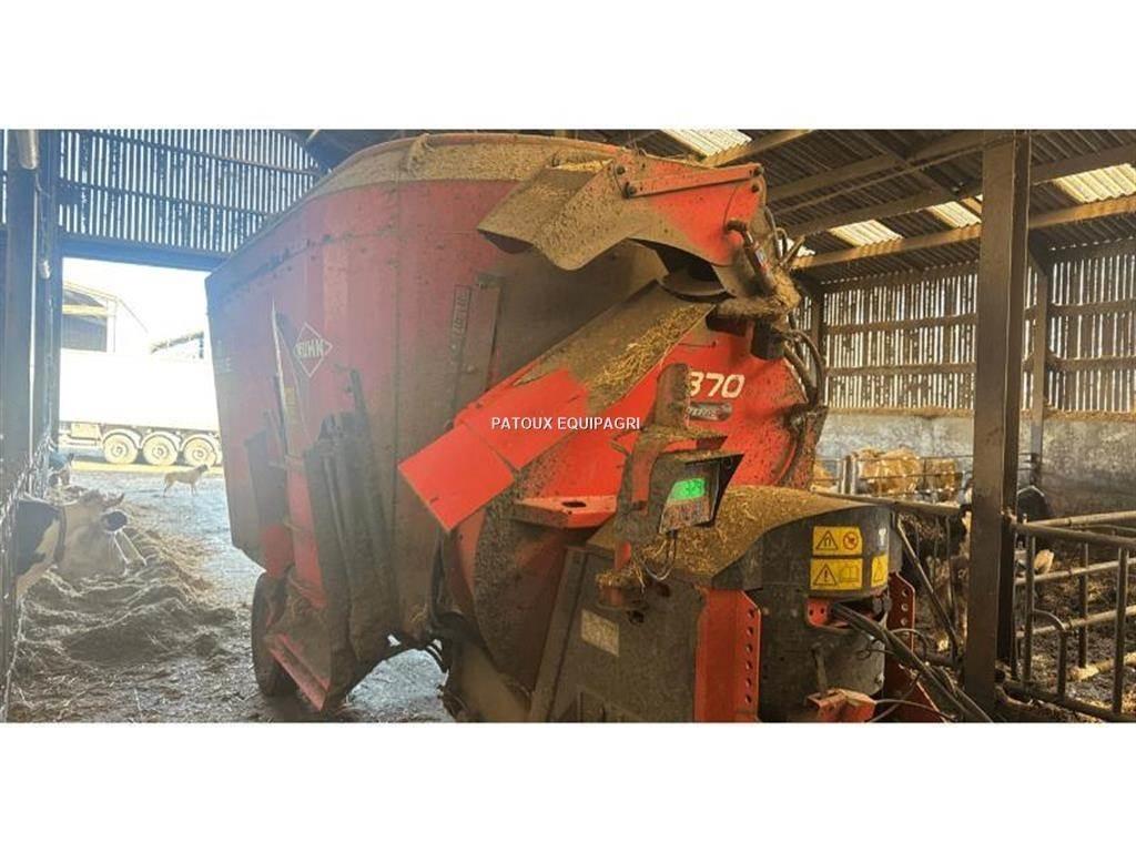 Kuhn 1870 Mikser besleyiciler