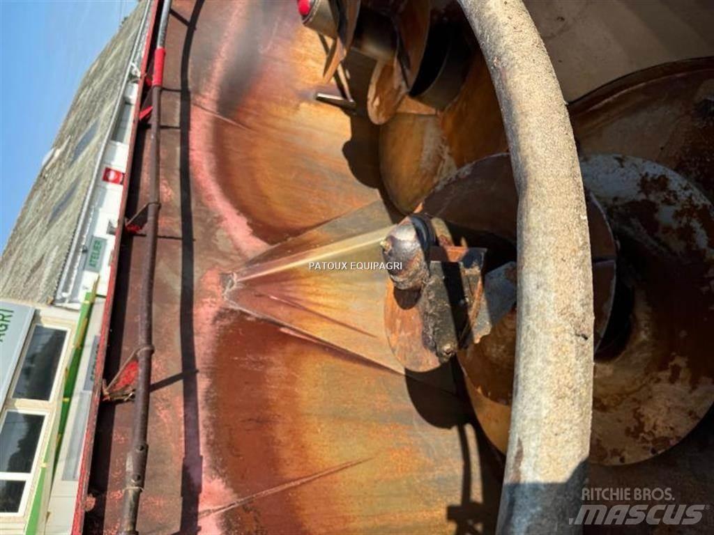 Trioliet 2-2000 Mikser besleyiciler