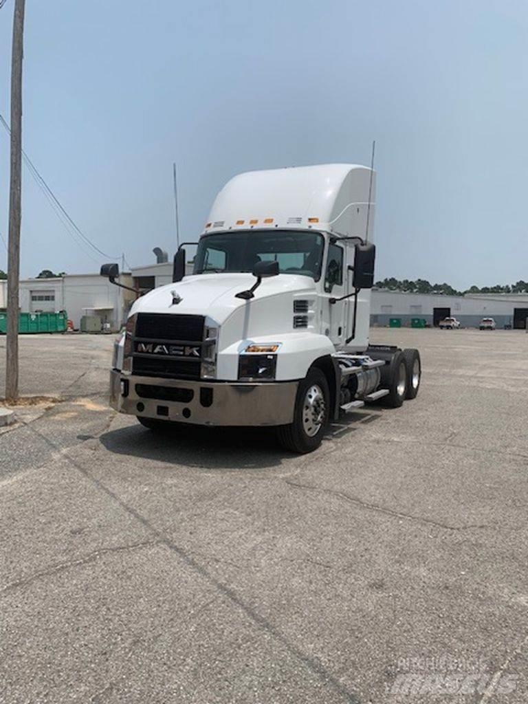 Mack CXU613 Çekiciler