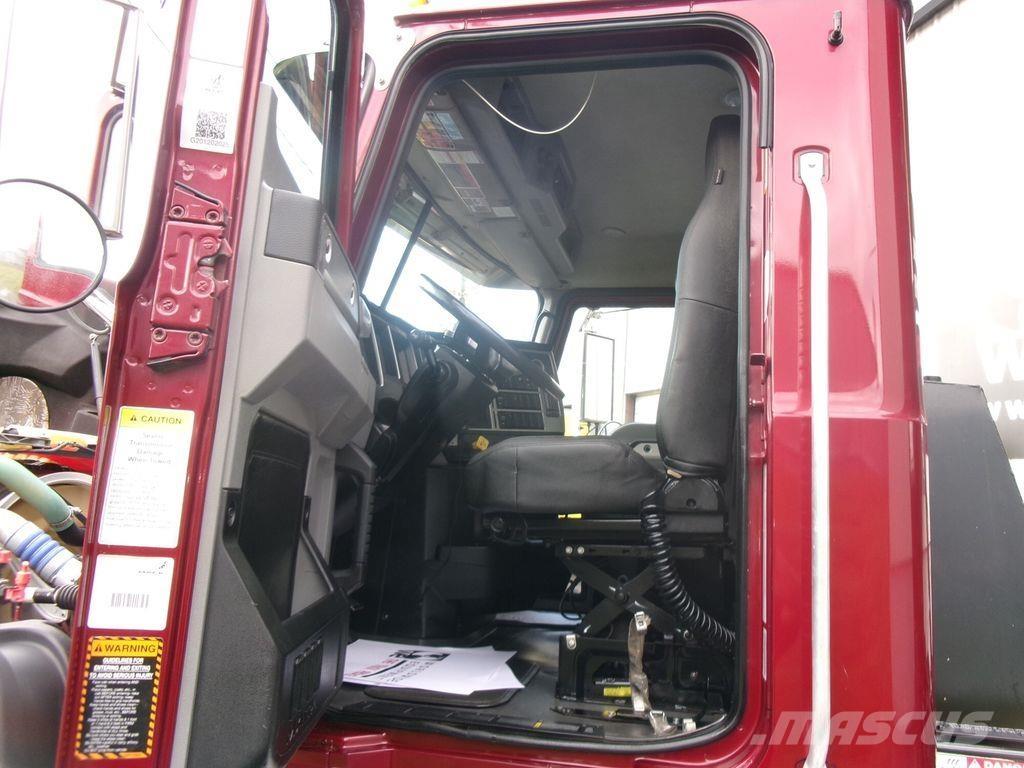 Mack GR64F Damperli kamyonlar