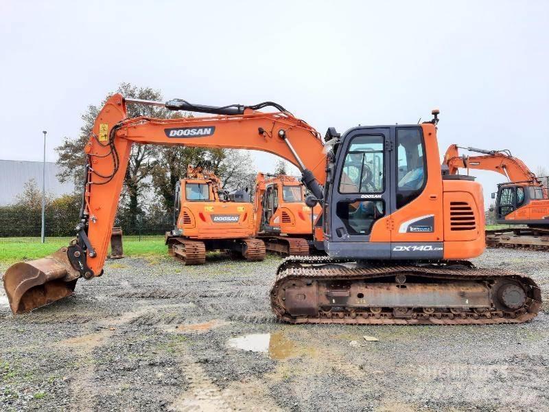 Doosan DX140LCR5 Paletli ekskavatörler