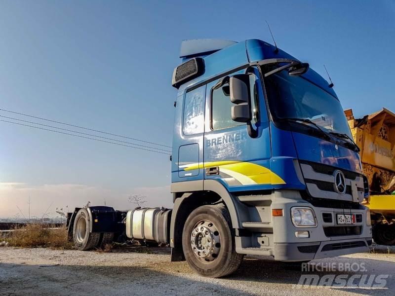 Mercedes-Benz 18.46 Çekiciler