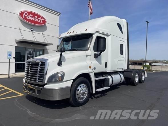 Freightliner CASCADIA 116 Çekiciler