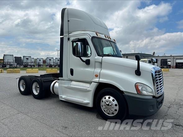 Freightliner CASCADIA 125 Çekiciler