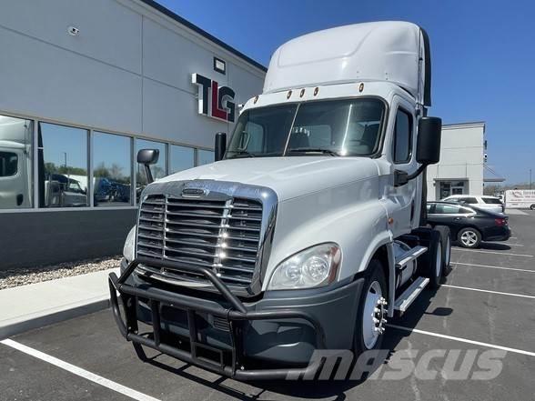 Freightliner CASCADIA 126 Çekiciler