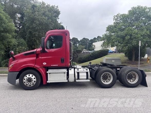 Freightliner CASCADIA 126 Çekiciler