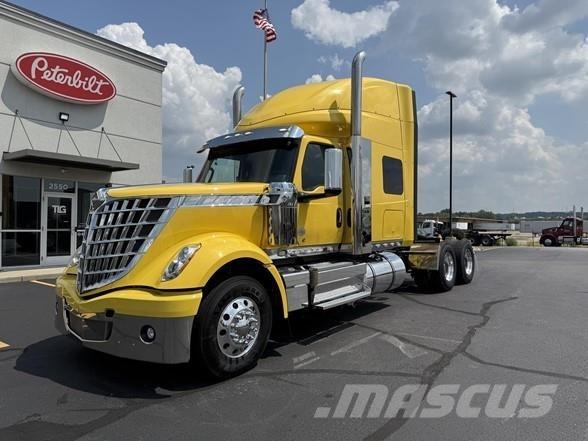 International LONESTAR Çekiciler